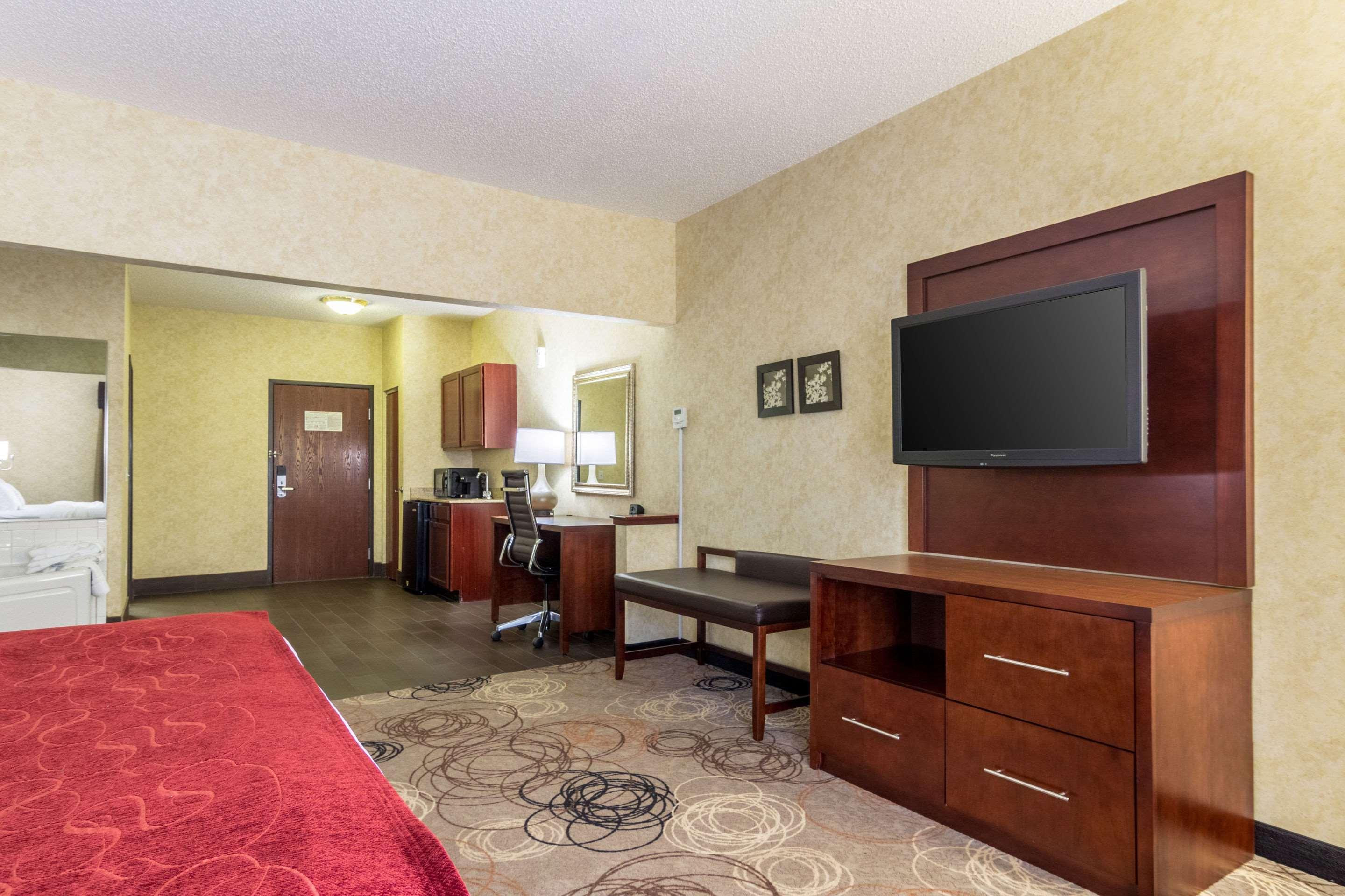 Comfort Suites Southfield-Detroit Εξωτερικό φωτογραφία