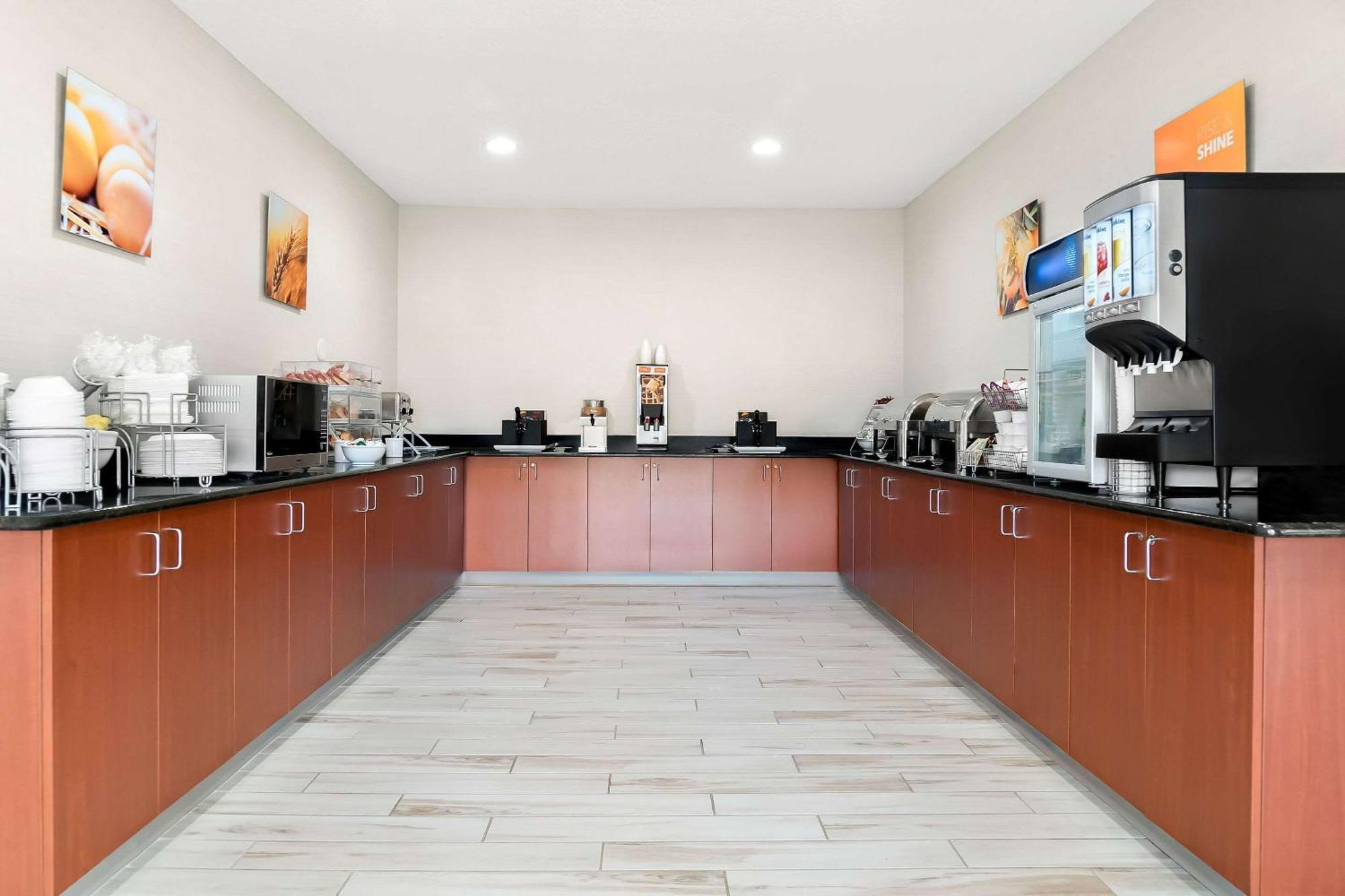 Comfort Suites Southfield-Detroit Εξωτερικό φωτογραφία