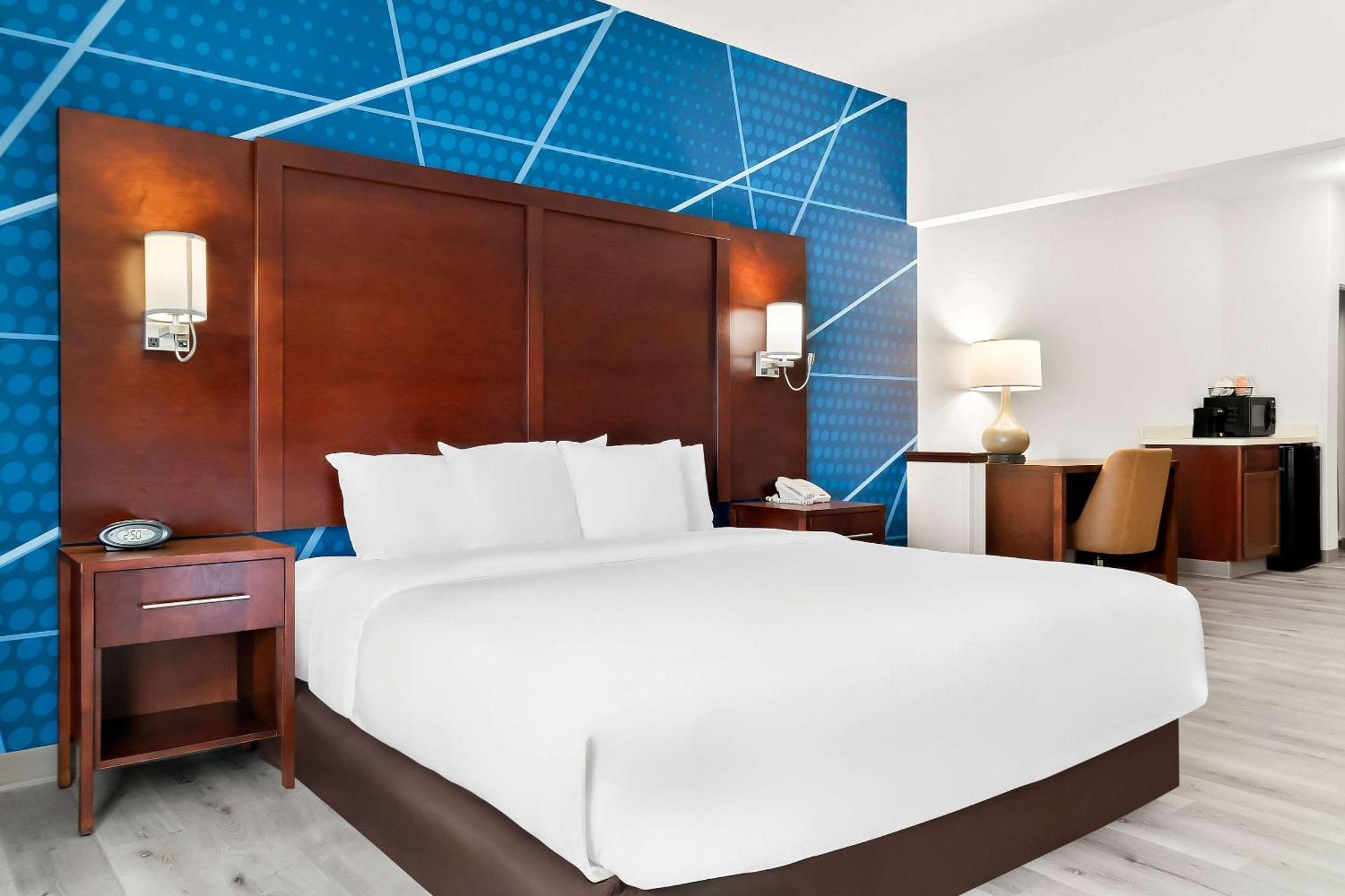 Comfort Suites Southfield-Detroit Εξωτερικό φωτογραφία