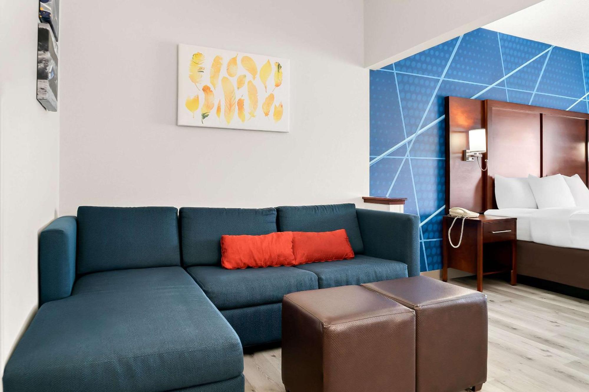 Comfort Suites Southfield-Detroit Εξωτερικό φωτογραφία